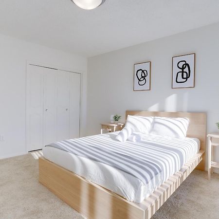 Spacious 2 Bedrooms Apt @Crystal City With Gym Арлингтън Екстериор снимка